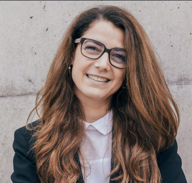<em>Alejandra G.</em>